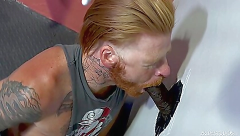 Sav royort type with a sexy body fellatio